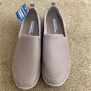 Skechers Goga Max Go Walk Joy Taupe Sz 8.5 NWT